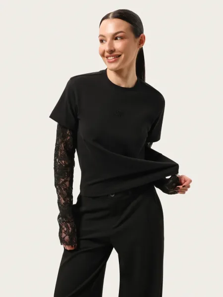 Černý longsleeve s krajkovými rukávy a výšivkou